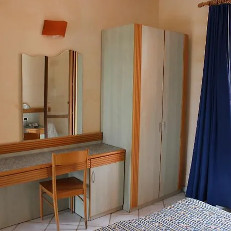 Residence I Tramonti 3* Torre Inserraglio